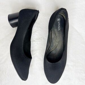Vivaya Classic Black Heels 40